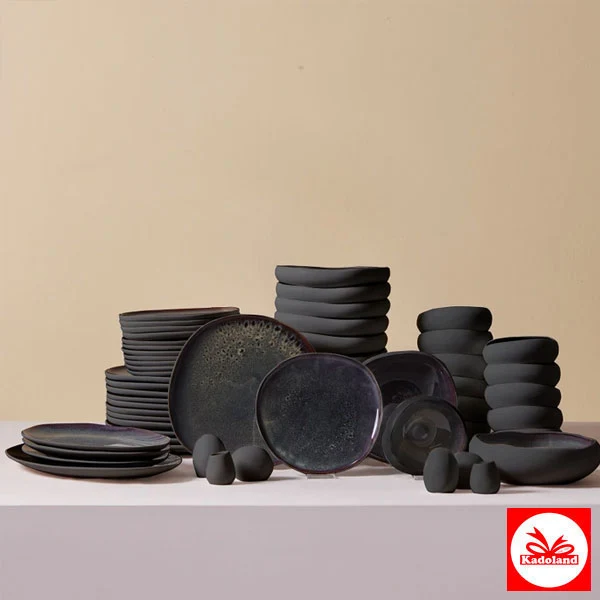Karaca Streamline Galactic Stoneware Black /12 persoons Yemek Takımı 55 stk/ 12 Kişilik Yemek Takımı 55 Parça