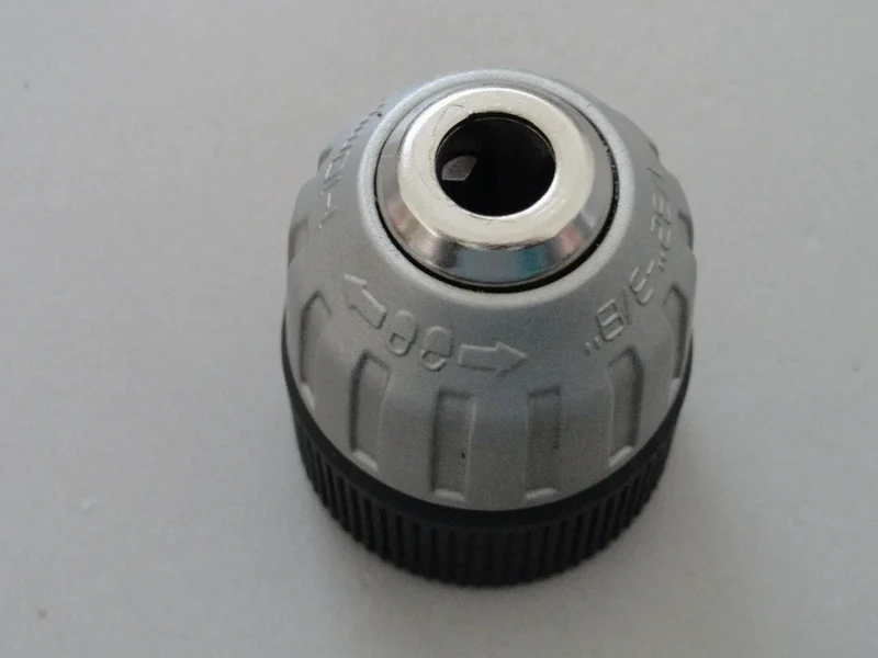 Mandrino 10mm per trapano a percussione Black+Decker bdk148