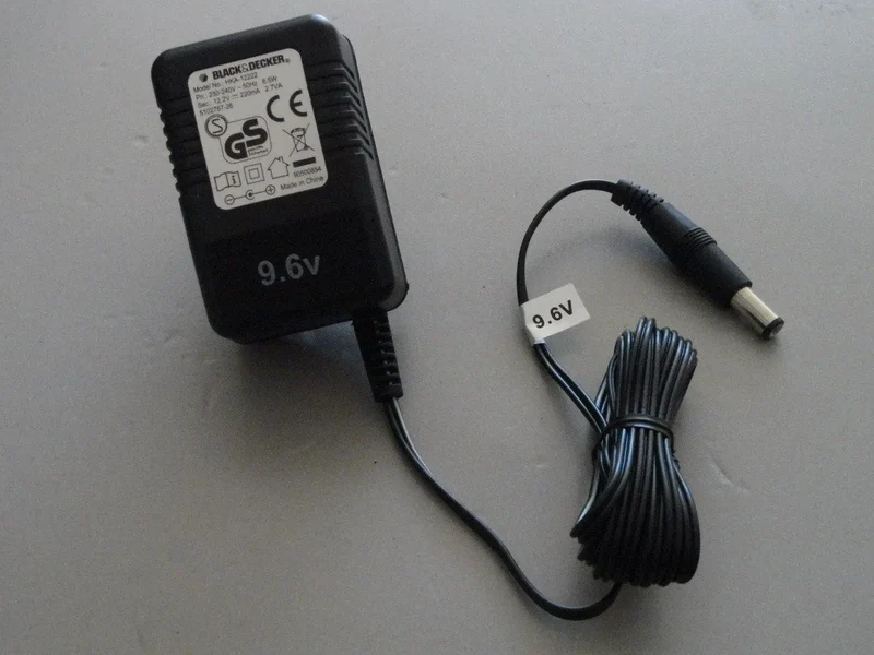 Caricabatteria per trapano senza cavo Black+Decker epc96