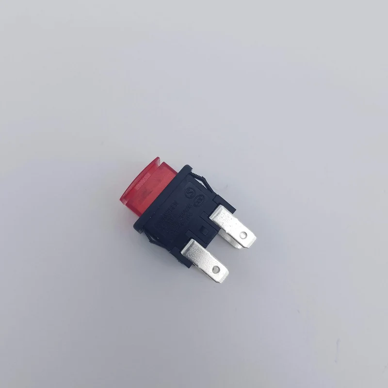 Interruttore bipolare push luminoso rosso 13x20 4 contatti, più alto Polti