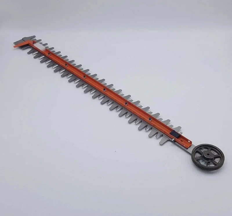 Lama con ingranaggi per tagliasiepe Black+Decker behts451