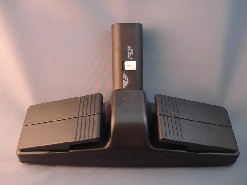 Spazzolone nero 2085 c/flangia Polti