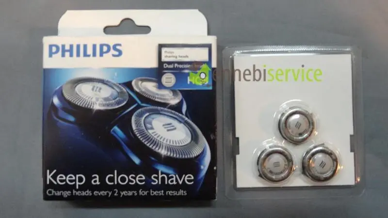 Confezione 3 testine per rasoio Philips hq8