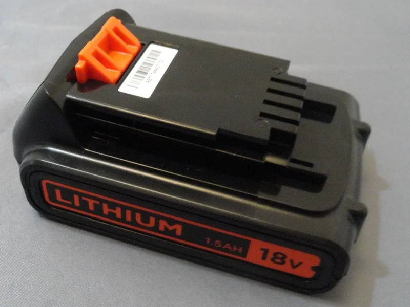 Batteria 18v-1.5ah litio per trapano senza cavo Black+Decker bl1518