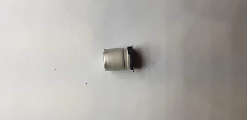 Condensatore 330uf-35v smd pan 105° 8x10.2mm Ennebiservice