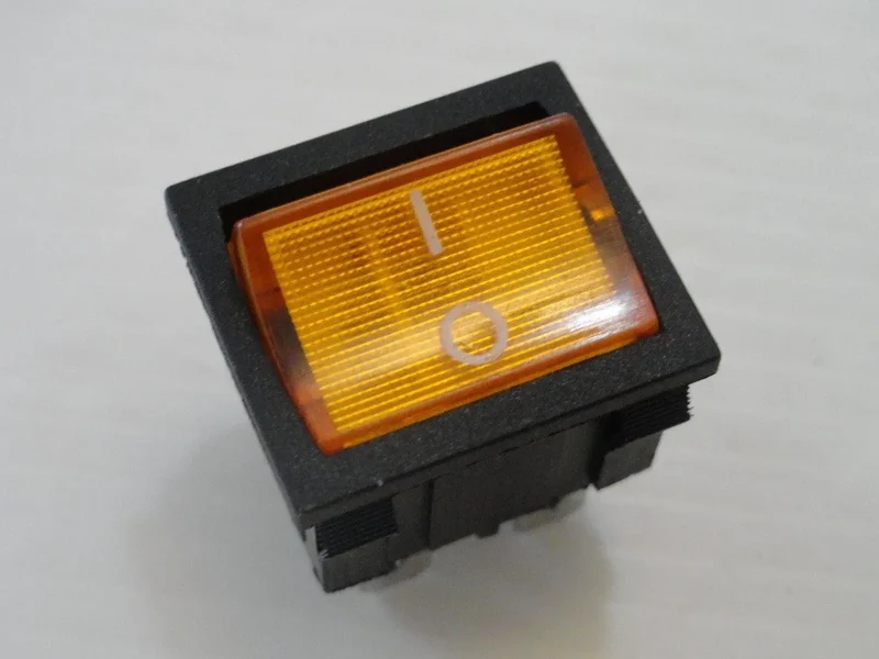 Interruttore bipolare luminoso 19x23 10a giallo Micromic