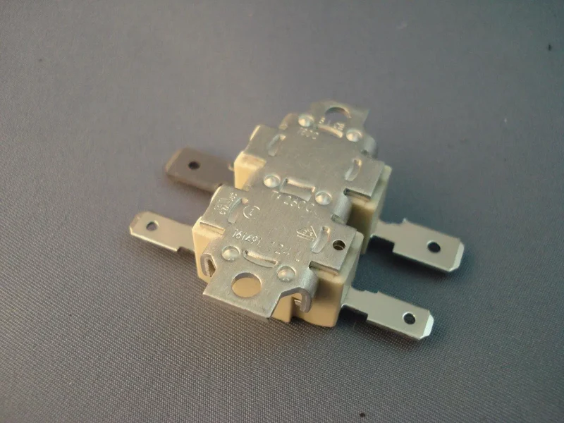 Termostato doppio 180° con termofusibile 260° Polti