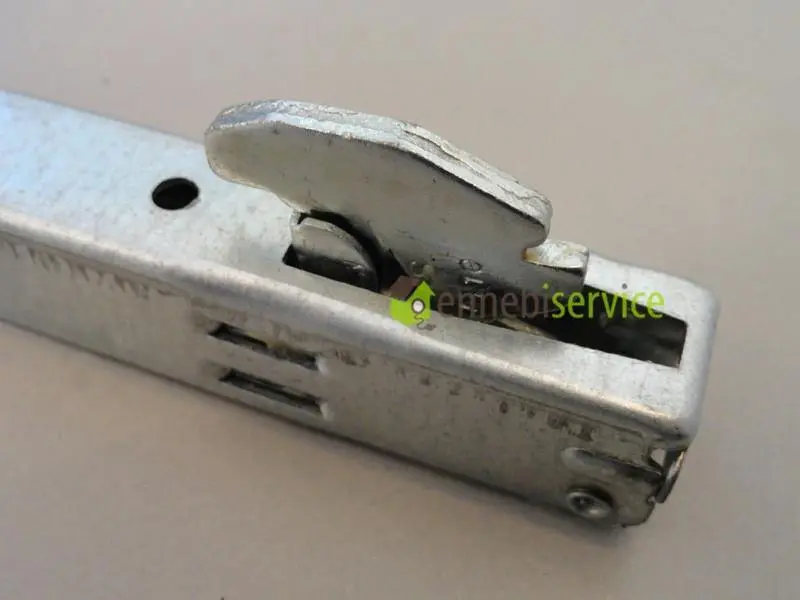 Cerniera porta forno Indesit