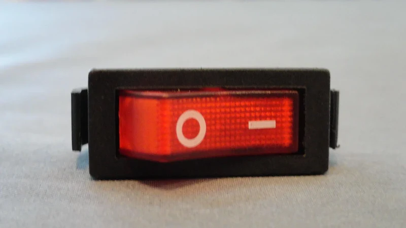 Interruttore luminoso 30x11 16a rosso Micromic